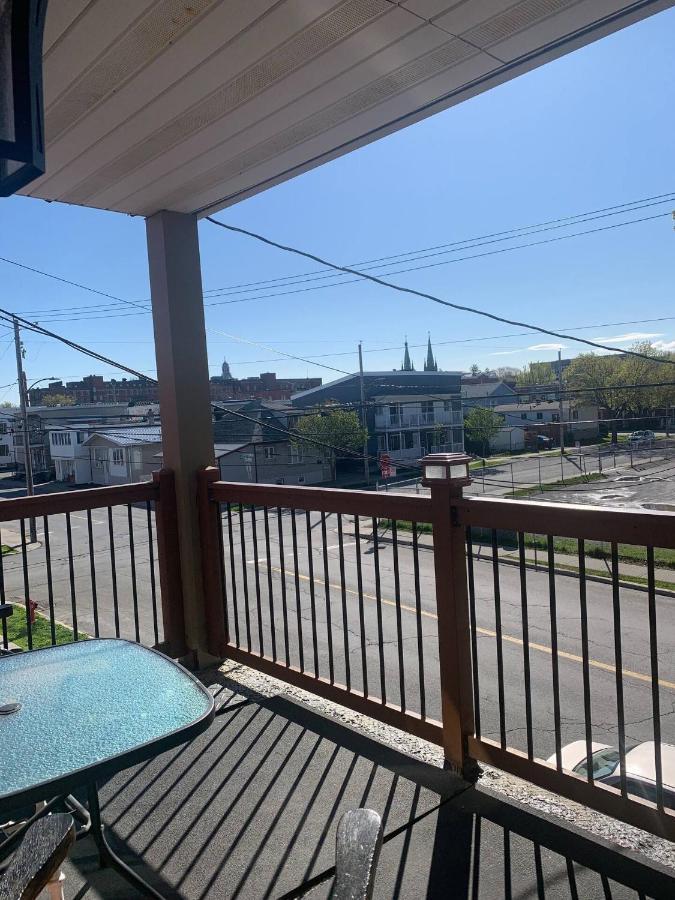 Le 2316-1 Un Apartment Saint-Hyacinthe Ngoại thất bức ảnh